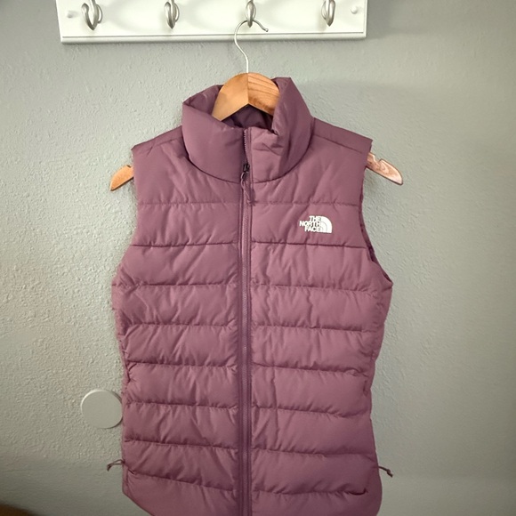 The North Face Women’s Aconcagua 3 Puffer Vest - Picture 5 of 5